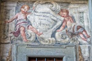oud weeshuis deur onschuldig wiel in Florence foto