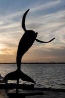 gebochelde walvis standbeeld in la paz foto