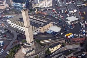 lanterna vuurtoren Genua stad- antenne visie foto