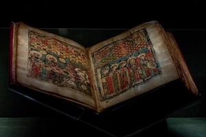 middeleeuws boek detail dichtbij omhoog foto