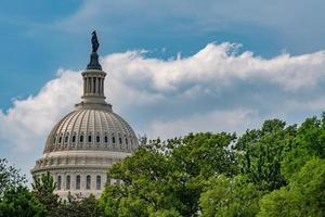 Washington dc Capitol visie Aan bewolkt lucht foto