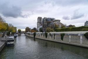 notre lady Parijs onder restauratie foto