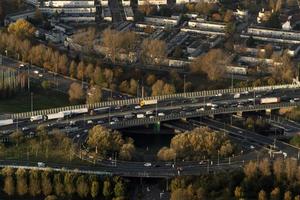 Amsterdam haven kanalen wegen antenne visie panorama verkeer snelweg foto