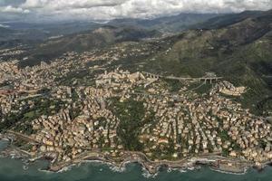 Genua Italië oud door de zee stad- haven antenne visie foto