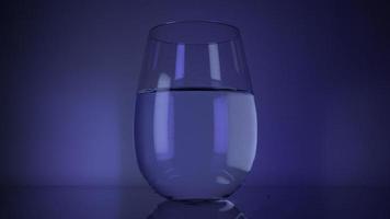 water in een glas neon licht foto