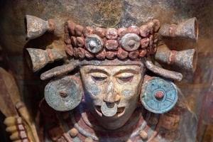 Maya aztec Mexicaans pottenbakkerij gesneden masker foto