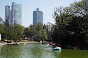 Mexico stad, februari 3 2019 - stad- park chapultepec druk van mensen Aan zondag foto