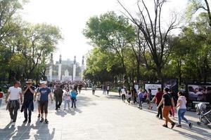 Mexico stad, februari 3 2019 - stad- park chapultepec druk van mensen Aan zondag foto