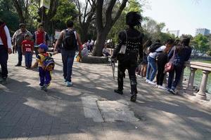 Mexico stad, februari 3 2019 - stad- park chapultepec druk van mensen Aan zondag foto