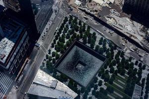 nieuw york - Verenigde Staten van Amerika - 13 juni 2015 Manhattan brug antenne visie van vrijheid toren foto