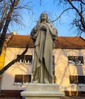 nitraat, Slowakije -29.01.2023 standbeeld van Jezus Christus in de historisch centrum van de stad. foto