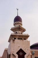 toren van Bij blik moskee, masjid Bij blik Jakarta, Indonesië foto