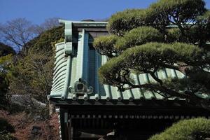 hase-dera tempel in kamakura, Japan, Aan een zonnig dag foto
