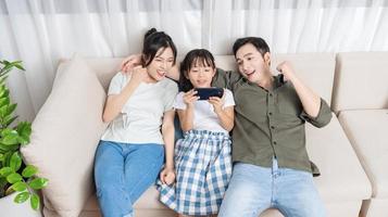 jong Aziatisch familie foto