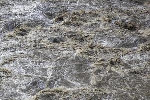 urubamba rivier in peru foto