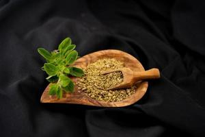 oregano origanum vulgair heerlijk keuken kruiden foto