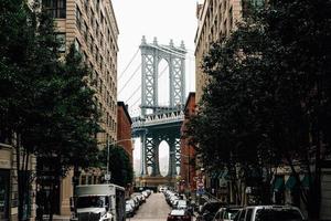 manhattan bridge in new york foto