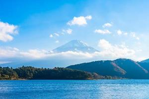 mt. fuji met in yamanashi, japan foto