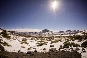 besneeuwde berglandschap foto