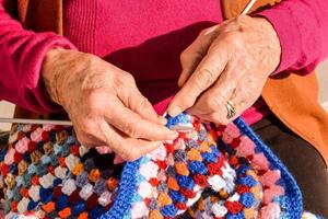 vrouw breiwerk kleding stof foto