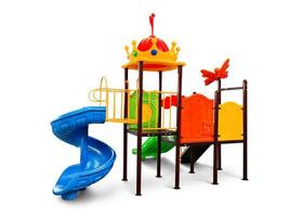 schuif, een kleurrijk speelplaats voor kinderen in de park. kinderen hoek geïsoleerd Aan wit achtergrond foto