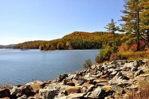 meer glenville in herfst foto