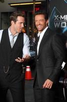 Ryan reynolds enorm jackman aankomen Bij de xmen oorsprong veelvraat screening Bij graumans Chinese theater in los angeles ca Aan april 28 20092009 foto