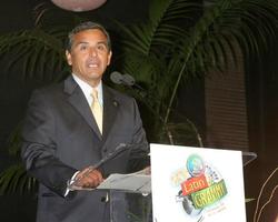 los angeles burgemeester antonio villaraigosalatin grammy muziek- nominatieshenry fonda muziek- doos theaterlos angeles augustus 23 20052005 foto