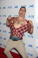 los angeles sep 25 Steve arriveert Bij de peta 30e verjaardag gala Bij Hollywood palladium Aan september 25 2010 in los angeles ca foto