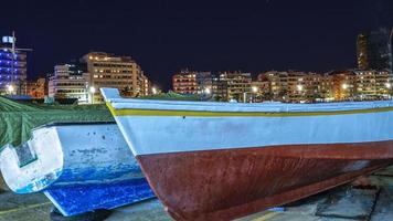 vissersboten in Canteras Beach foto