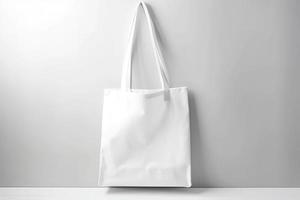 blanco canvas tote zak mockup in wit eco vriendelijk ontwerp met kopiëren ruimte. concepten voor nul verspilling beweging van boodschappen doen Tassen foto