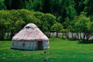 Kazachs yurts in bayinbulak zwaan meer reserveren, xinjiang foto