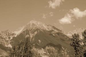 schilderachtige berglandschap foto