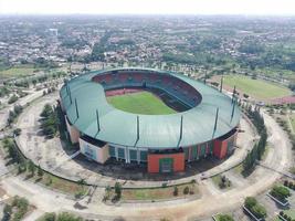 antenne visie van stadion Aan een zonnig dag foto