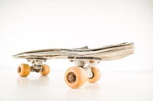 skateboard Aan wit achtergrond foto