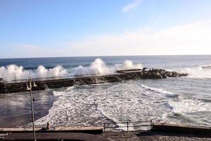 golven in de oceaan foto