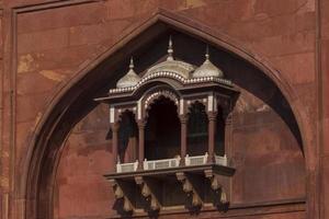 balkon in binnenplaats van jama masjid moskee in oud Delhi foto