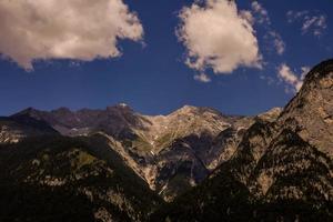 schilderachtige berglandschap foto