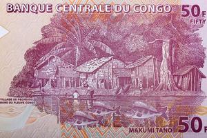 vissers dorp langs de Congo rivier- van geld foto