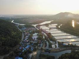 antenne visvangst dorp Bij bukit tamboen, penang foto