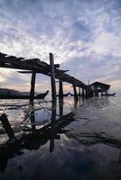 houten brug Bij jelutong, penang visser hut duif steiger foto