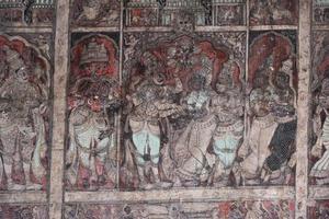 muurschildering van bruiloft van shiva en parvati Aan de plafond van virupaksha tempel, hampi foto