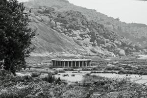 graf van krishnadevaraya, de Super goed koning van de vijayanagar rijk, in de buurt hampi foto