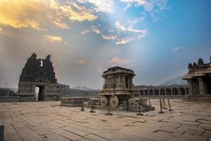 vijaya vithala tempel in hampi is haar meest iconisch monument foto
