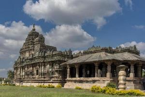 Brahma jinalaya, ook gebeld net zo de groter jain tempel van lakkundi foto