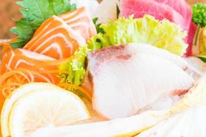 rauwe en verse sashimi foto