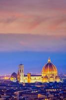 duomo en florence city downtown skyline stadsgezicht van italië foto