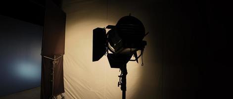 film licht voor video productie camera in studio reeks of gebruik net zo studio foto schieten licht
