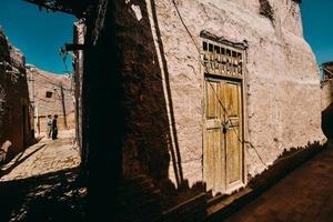 de vervallen en al lang bestaand volk huizen Aan hoog tempo in kashgar, xinjiang foto