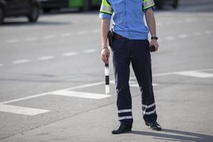 weg inspecteur met een stokje. foto